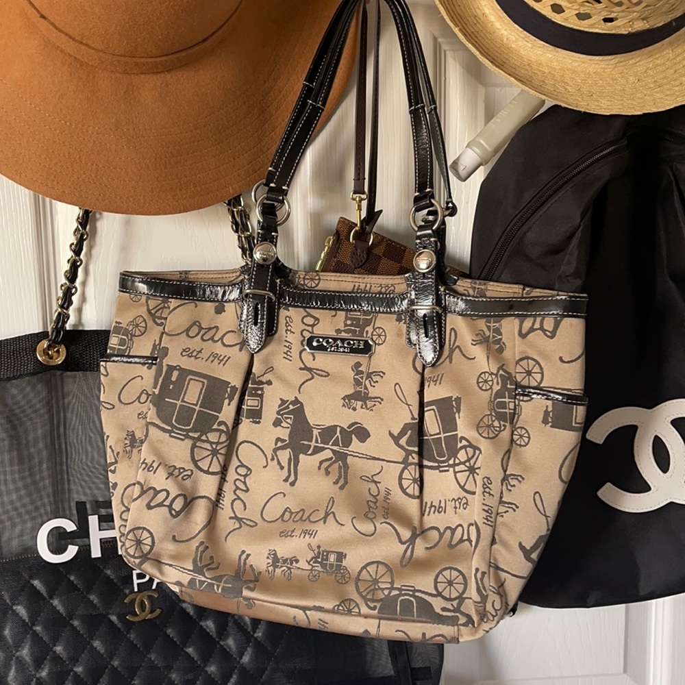 Coach handbag